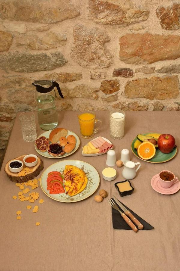 Ntouana Hotel Kalamáta Buitenkant foto