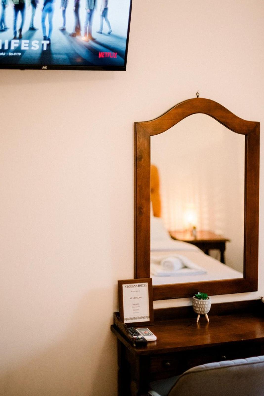 Ntouana Hotel Kalamáta Buitenkant foto